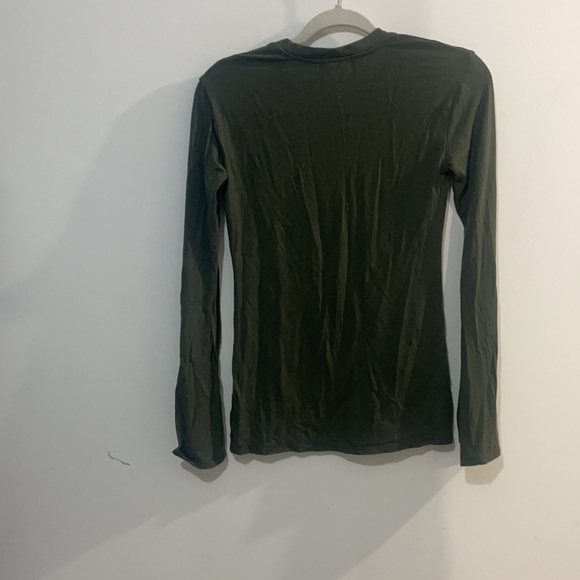 Olive green long sleeve - Picture 4 of 4